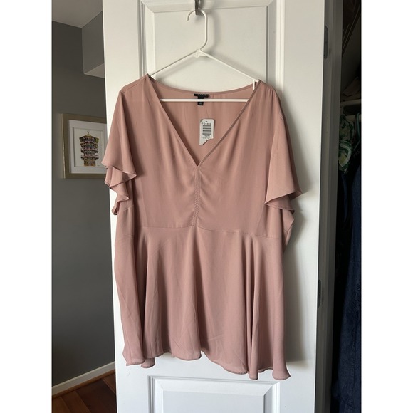 torrid Tops - NWT Torrid Blush Pink Peplum Babydoll VNeck Short Sleeve Top Blouse Size 4